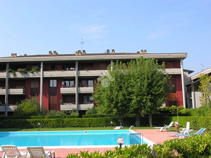 Appartamento bilocale in vendita in Via Padre Annibale Maria di Francia, Desenzano Del Garda