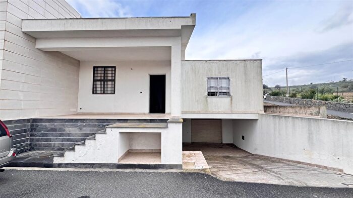 Casa quadrilocale in vendita in Militello in Val di Catania, Militello In Val Di Catania