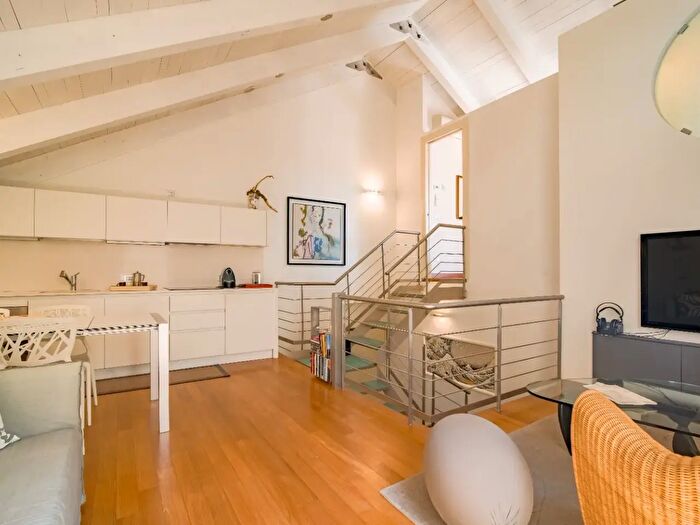Appartamento trilocale in vendita in Via Cavour, Borghetto Santo Spirito