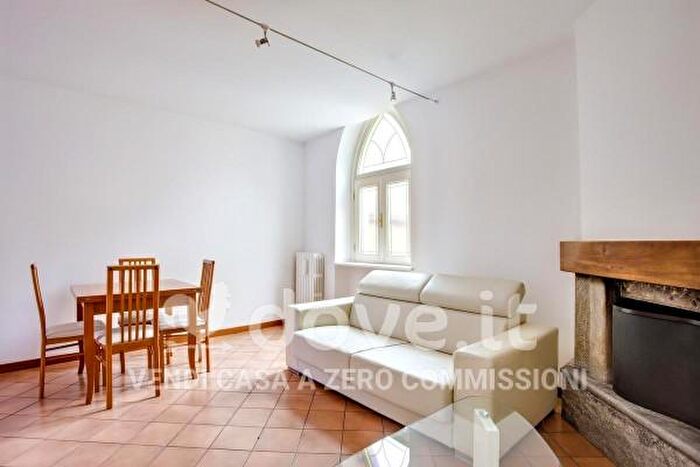 Appartamento bilocale in vendita in Piazzetta San Lorenzo, Varese