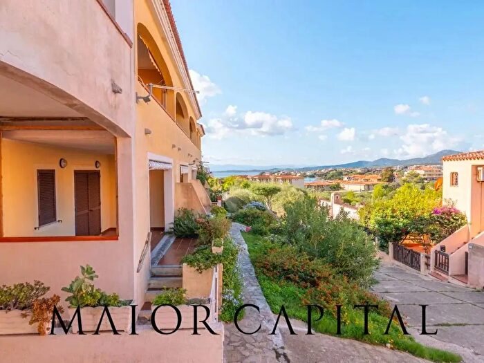 Appartamento quadrilocale in vendita in Golfo Aranci