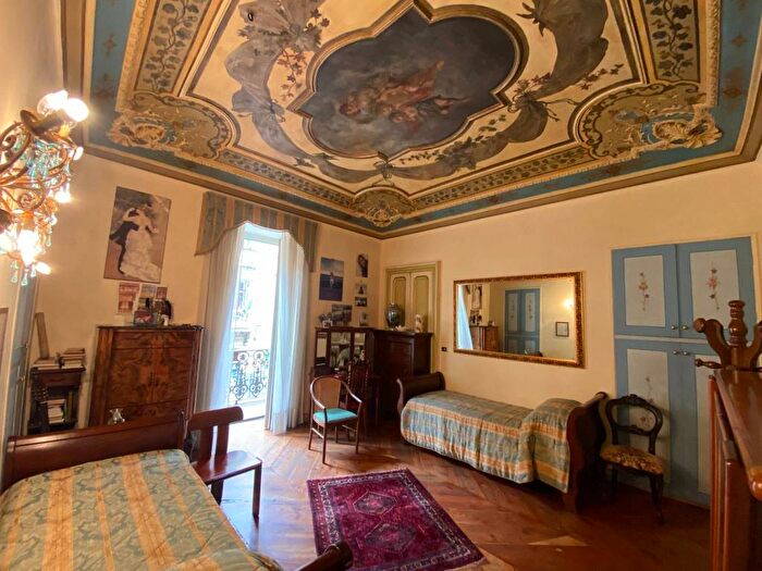 Appartamento bilocale in affitto in Via Madama Cristina, San Salvario Baretti, Torino