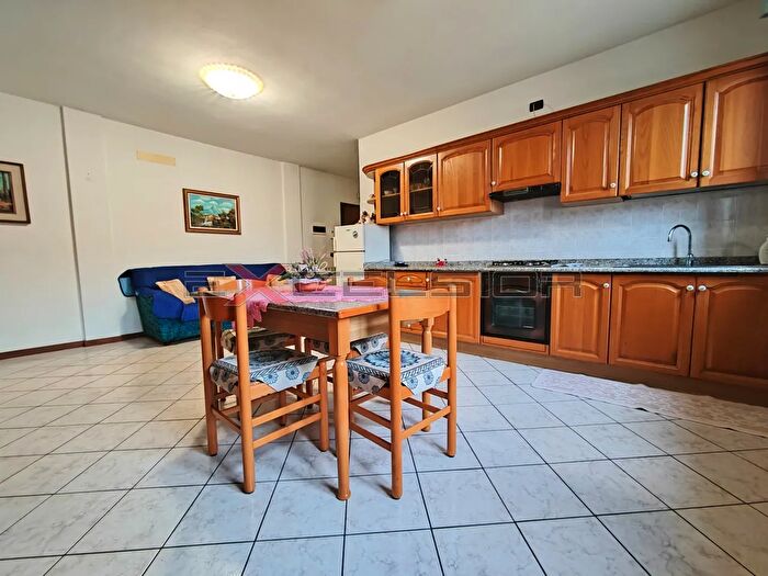 Appartamento trilocale in vendita in Via Matteotti, Cavarzere