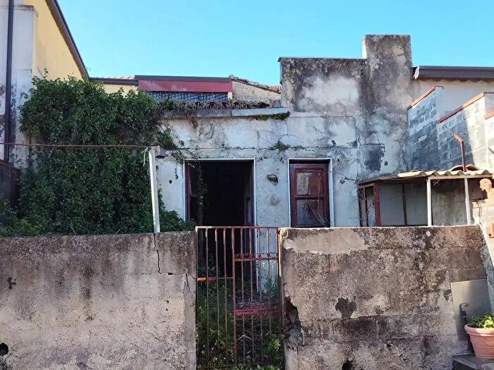 Casa quadrilocale in vendita in Via Napoli, Mascalucia