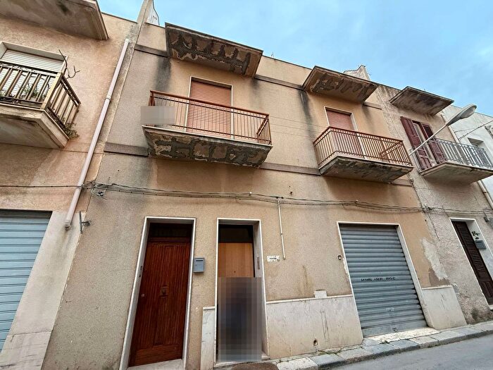 Casa con 10 locali in vendita in Mazara Del Vallo