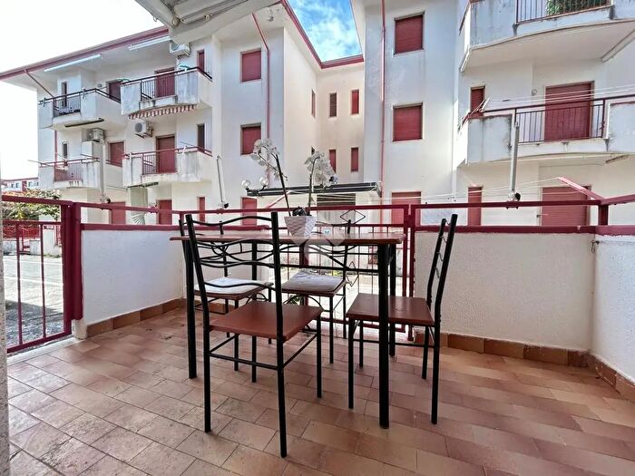 Appartamento trilocale in vendita in Corso del Tirreno, Santa Maria Del Cedro