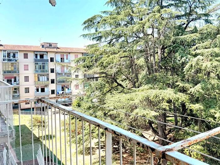 Appartamento con 5 locali in vendita in Firenze