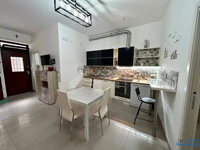 Casa trilocale in vendita in Giuseppe Mazzini, Fondi
