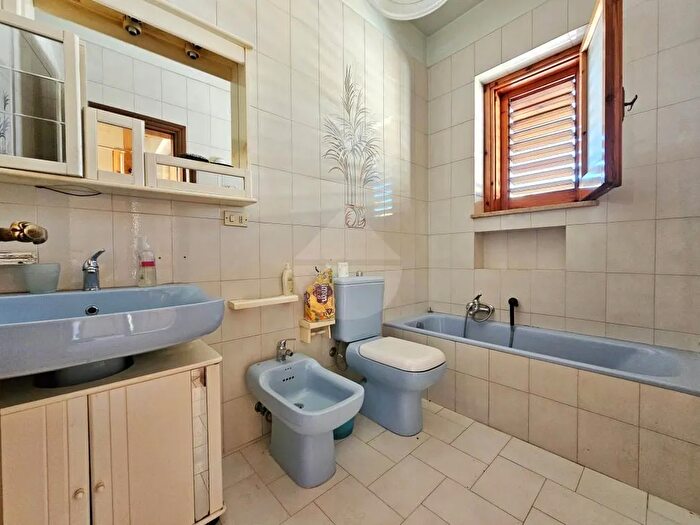 Appartamento trilocale in vendita in PalodelColle, Palo Del Colle