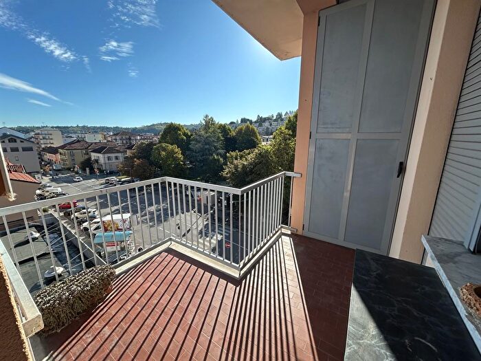 Appartamento con 5 locali in vendita in Corso Piave, Alba