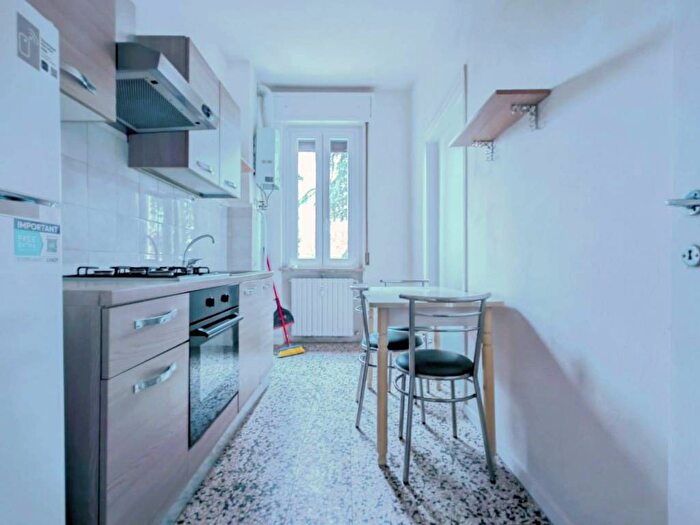 Appartamento trilocale in affitto in Viale Nazario Sauro, Centro Storico, Pavia