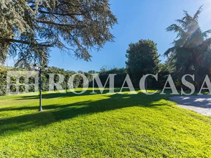 Casa con 6 locali in vendita in Via Giovanni Gastaldi, Roma