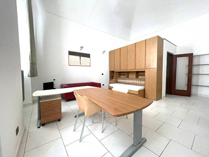 Appartamento monolocale in affitto in Via Tornielli, Centro Storico, Novara