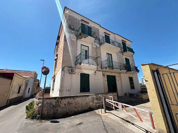 Appartamento trilocale in vendita in Vico San Vito, Torre Del Greco