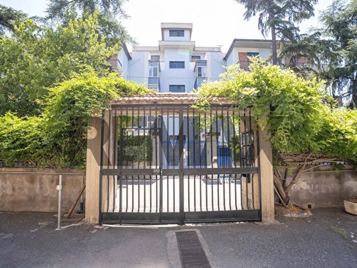 Appartamento con 5 locali in vendita in Via Arrigo Boito, Catania
