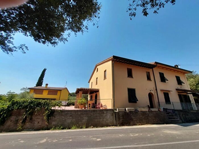 Casa con 5 locali in vendita in Via Bulignano, Montopoli In Val DArno