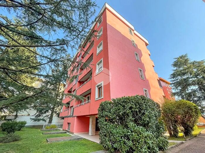 Appartamento bilocale in vendita in Via Ferrari, Cusano Milanino