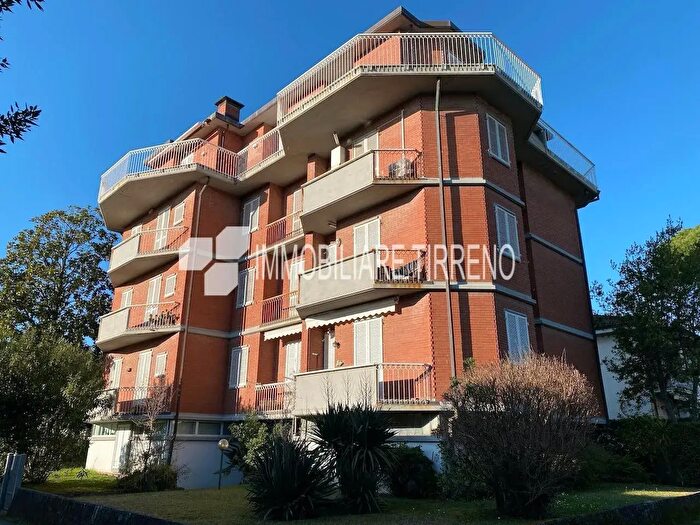Appartamento con 5 locali in vendita in a Pisa, Massa