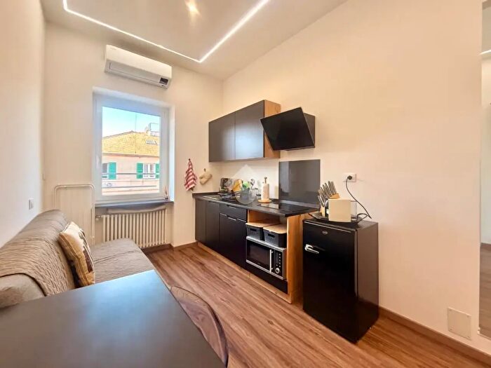 Appartamento bilocale in affitto in Via Caffa, Genova