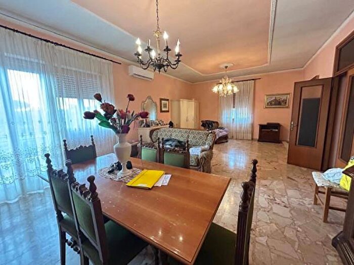 Appartamento quadrilocale in vendita in Via Palazzo, Vasanello