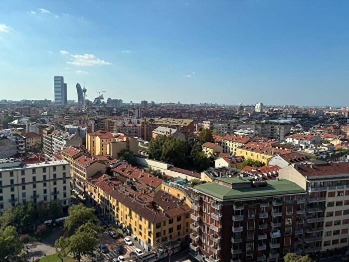 Appartamento bilocale in affitto in Largo La Foppa, Moscova, Milano