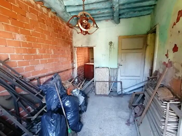 Casa con 6 locali in vendita in Lucca