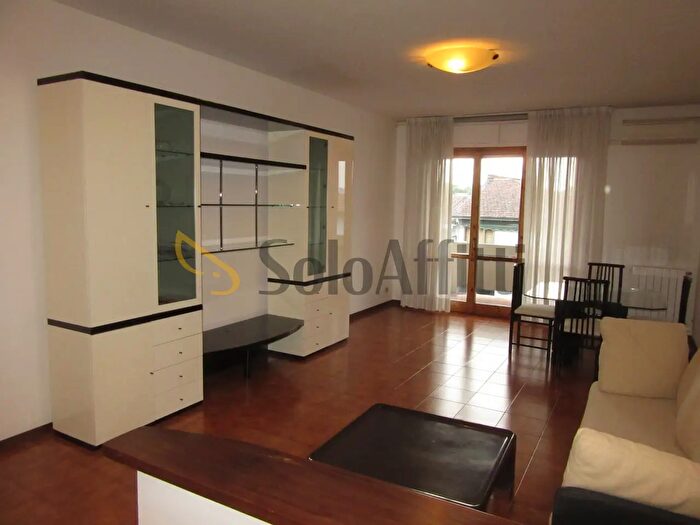 Appartamento trilocale in affitto in Via Primo Settembre, Sesto Fiorentino