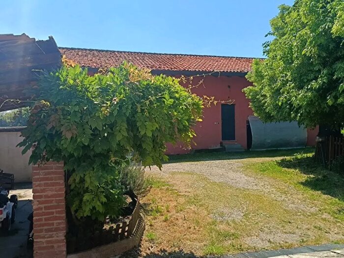 Casa trilocale in vendita in Cantone Corno, Casale Monferrato