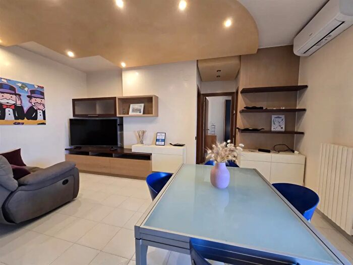 Appartamento quadrilocale in affitto in Via Giuseppe Verdi, Monopoli