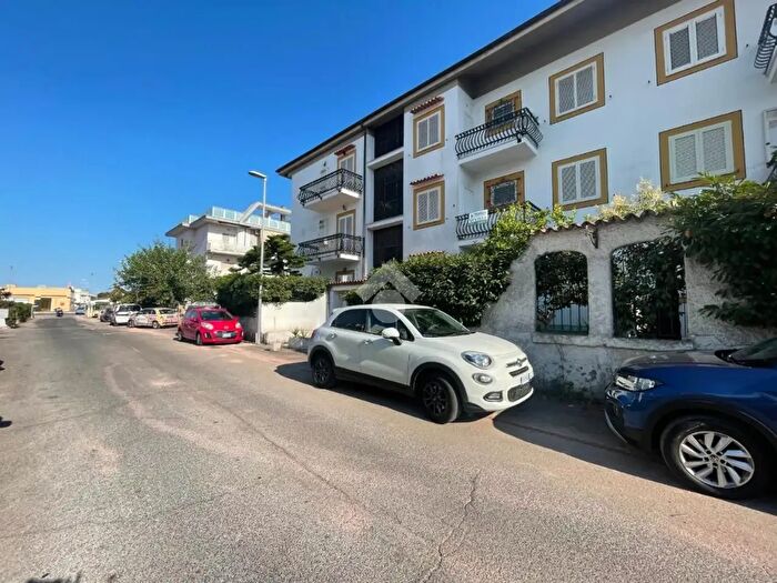 Appartamento trilocale in vendita in Via delle Arene, Terracina
