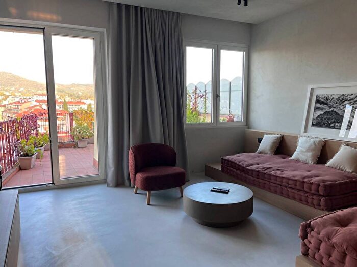 Appartamento trilocale in affitto in Via Pier Capponi, Libertà Savonarola, Firenze