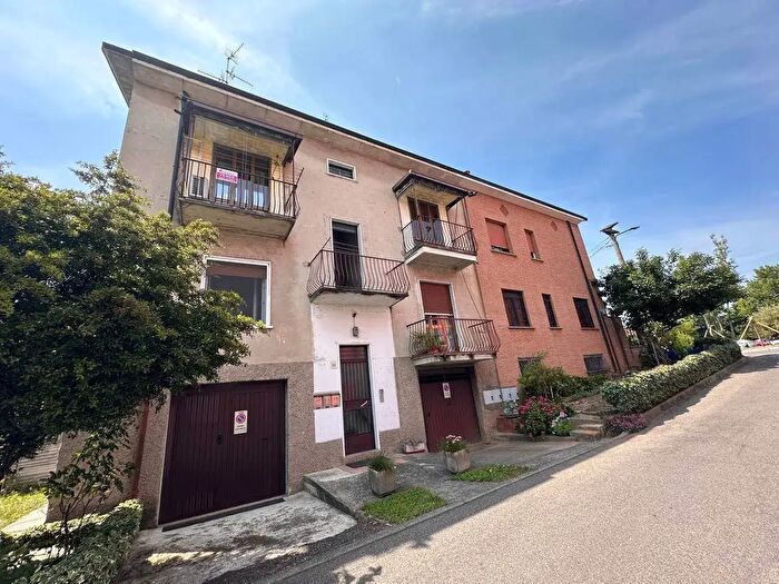 Appartamento con 5 locali in vendita in Via Groane, Solaro