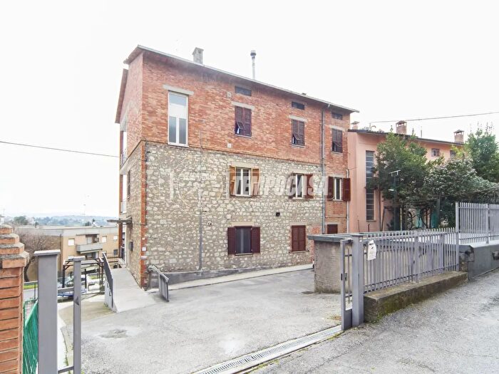 Appartamento quadrilocale in vendita in Via Giuseppe Giusti, Perugia