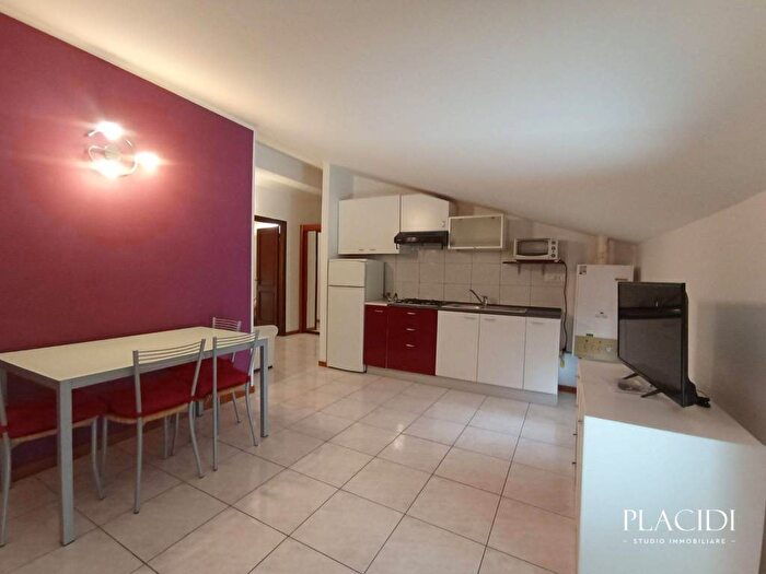 Casa trilocale in affitto in Via Lazio, SantElia Bazzano, LAquila