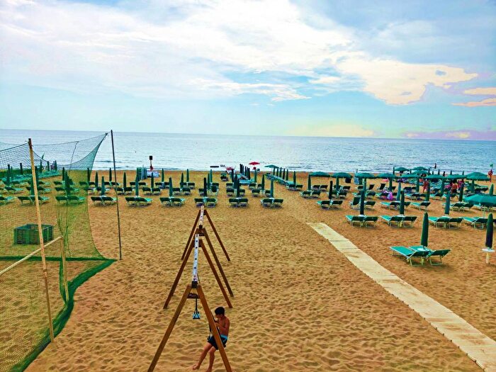 Appartamento trilocale in affitto in Lungomare Enea, Lavinio Mare, Anzio