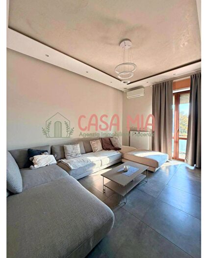 Appartamento trilocale in vendita in Via Agazzano, Rottofreno