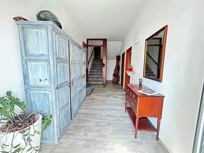 Casa con 5 locali in vendita in Mira