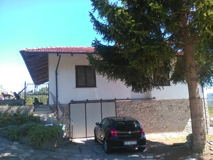 Casa con 5 locali in vendita in Bubbio