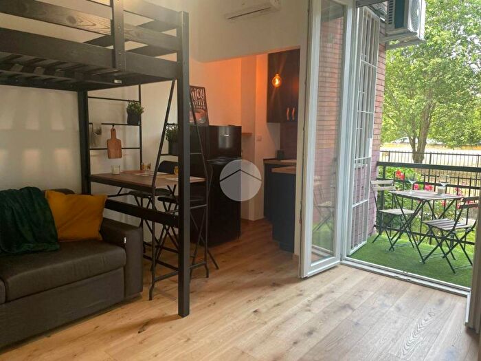 Appartamento monolocale in affitto in Via Trevi, Dergano, Milano