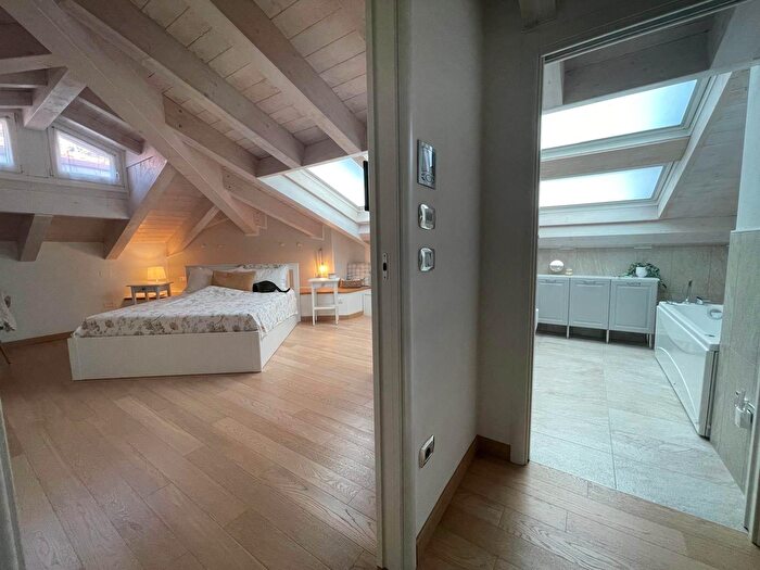 Appartamento con 6 locali in vendita in Chioggia