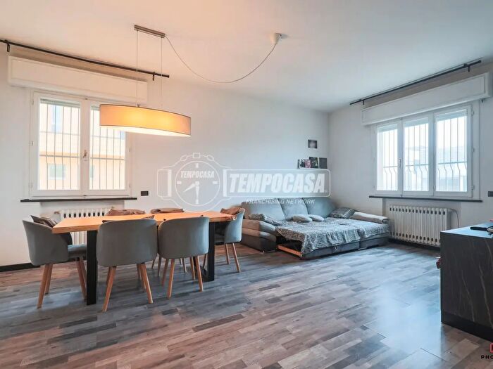 Appartamento con 5 locali in vendita in Via Flaminia, Rimini