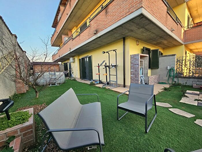 Appartamento trilocale in vendita in Via per Cavagnera, Vidigulfo