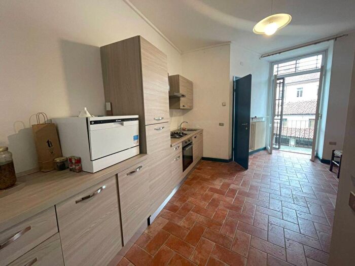 Appartamento trilocale in affitto in Via Urbano Rattazzi, Piazza Genova Ospedale Borgo Rovereto Piscina, Alessandria