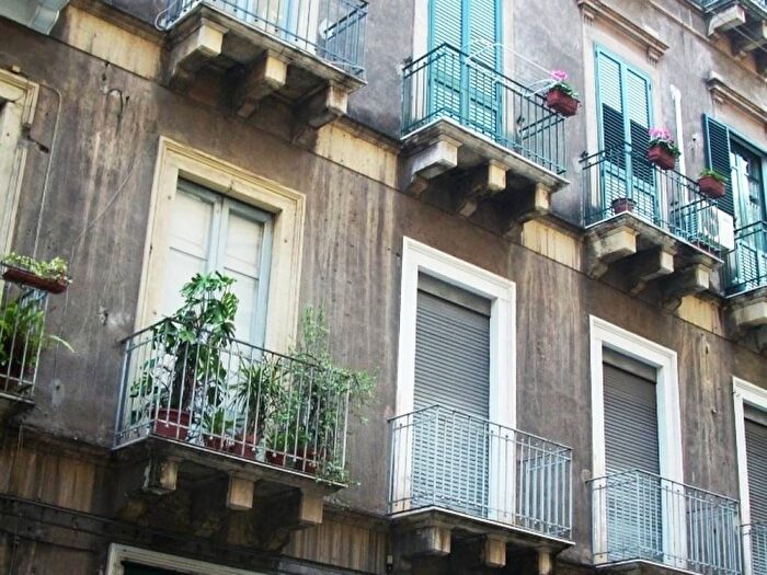 Appartamento con 5 locali in affitto in Via Giuseppe Verdi, Corso Sicilia Fiera, Catania