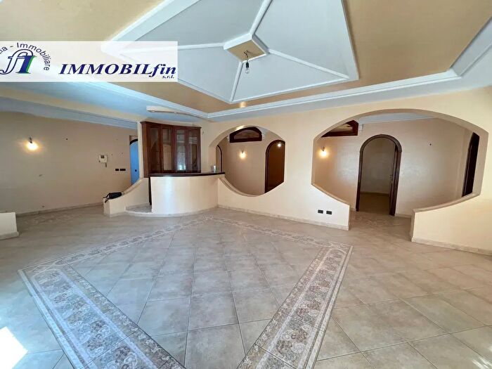 Appartamento con 5 locali in affitto in Viale Europa, Villabate