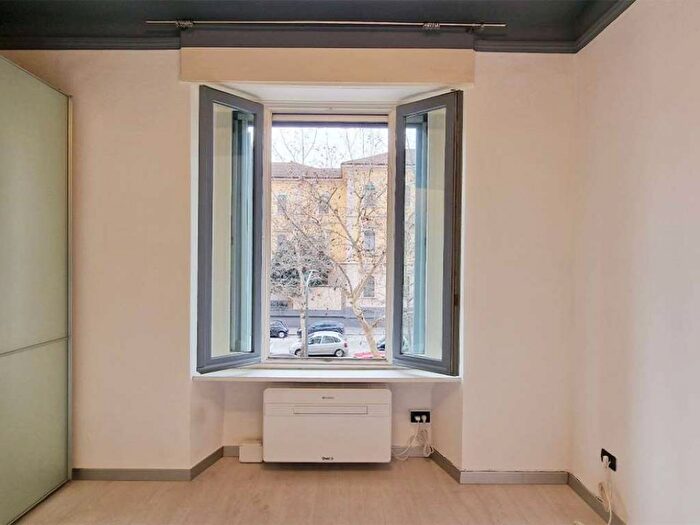 Appartamento bilocale in affitto in via VALTELLINA, Isola, Milano