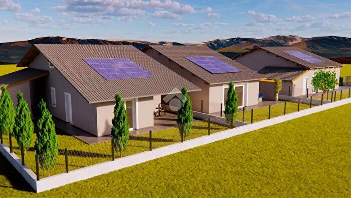 Casa trilocale in vendita in Via Isonzo, Oleggio