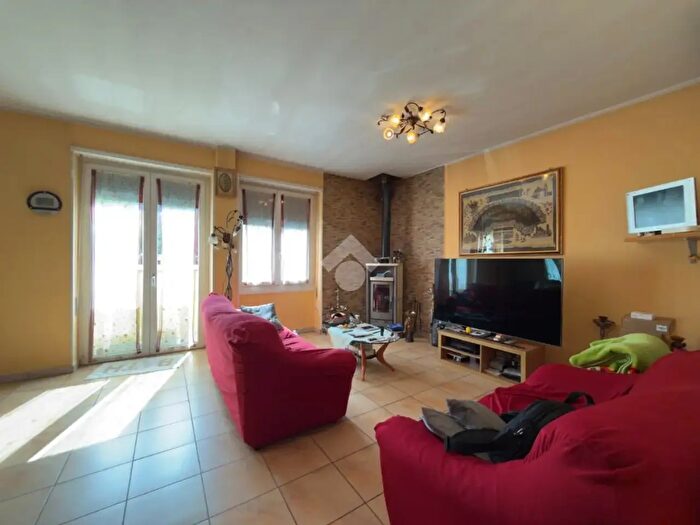 Casa quadrilocale in vendita in Via Falck, Teglio