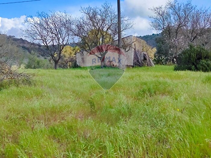 Casa bilocale in vendita in Via Giambattista Fanales Sn, Caltagirone