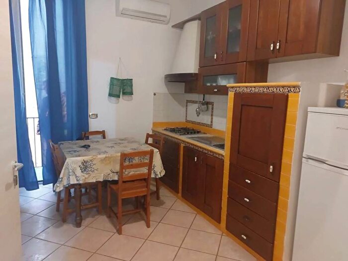 Appartamento monolocale in affitto in Via Serapide, Porto, Pozzuoli